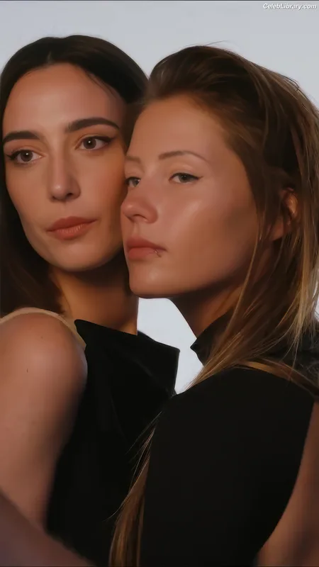 Amelie Lens photo 6 of 80