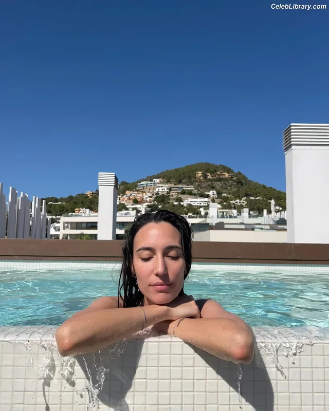 Amelie Lens photo 11 of 80
