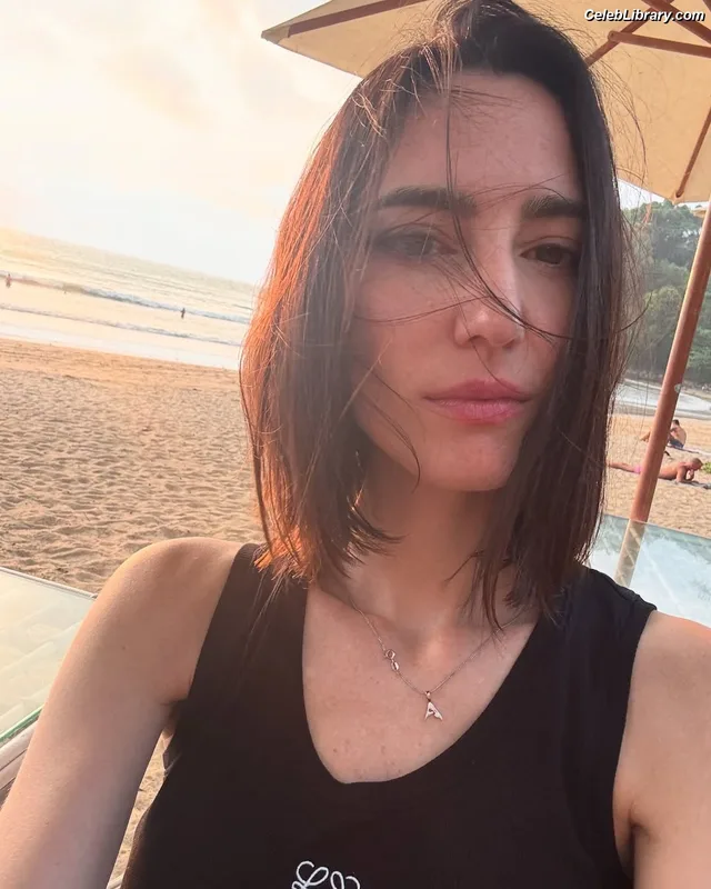 Amelie Lens photo 22 of 80