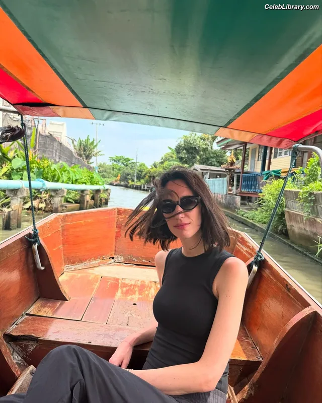 Amelie Lens photo 24 of 80