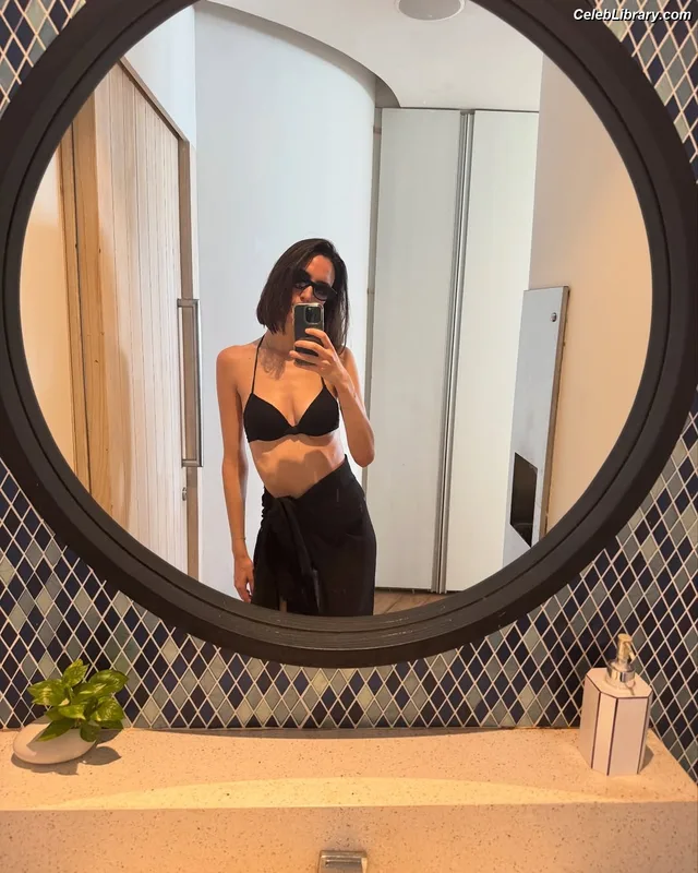 Amelie Lens photo 1 of 80