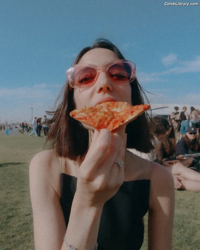 Amelie Lens photo 6 of 80