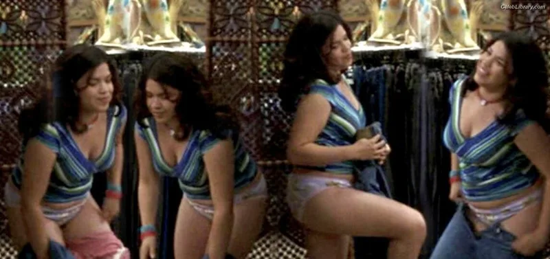 America Ferrera photo 15 of 16