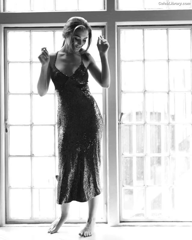 Amy Jackson photo 11 of 156