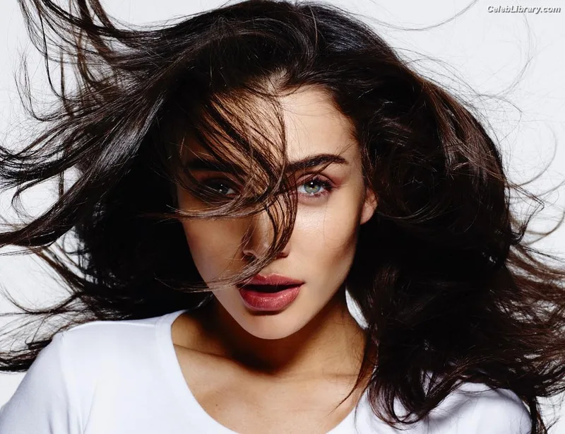 Amy Jackson photo 13 of 156