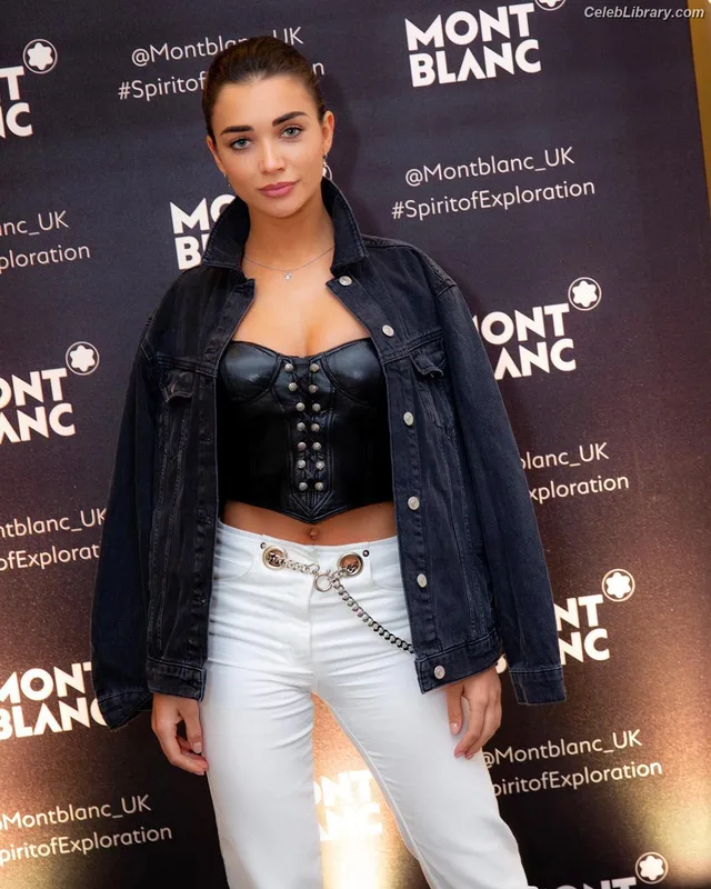 Amy Jackson photo 4 of 156
