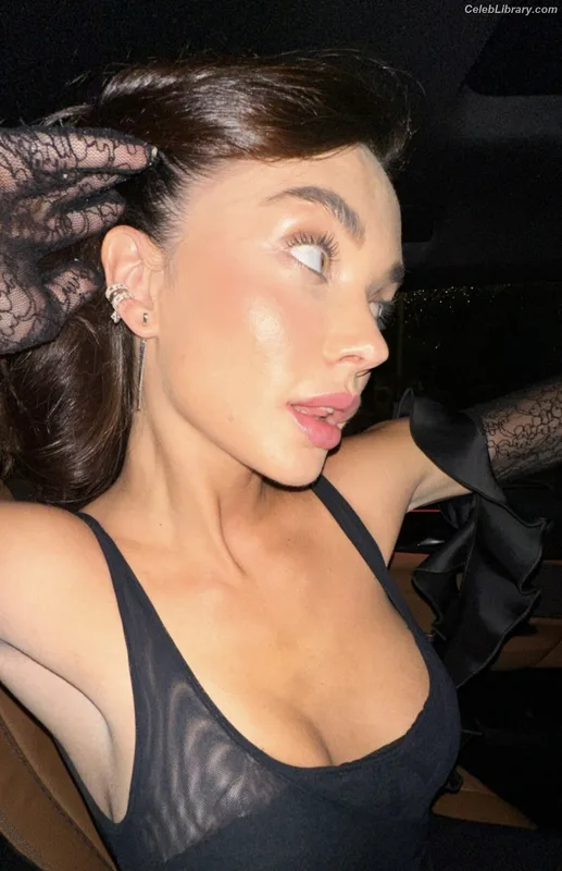 Amy Jackson photo 1 of 156