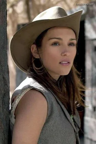 Amy Jo Johnson photo 17 of 87