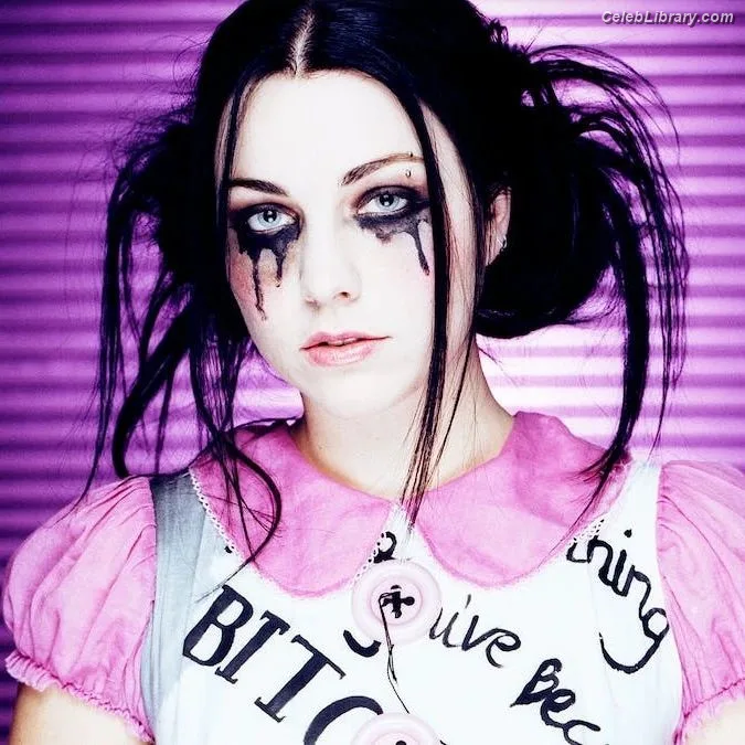 Amy Lee photo 5 of 34
