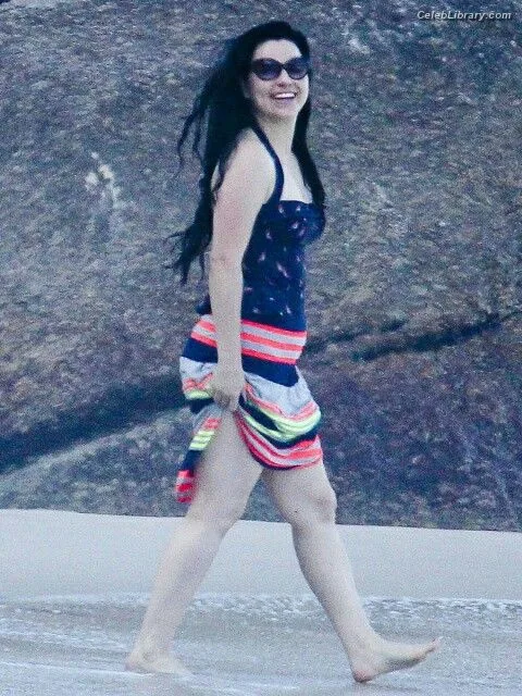 Amy Lee photo 6 of 34