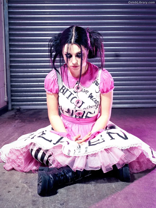 Amy Lee photo 2 of 34