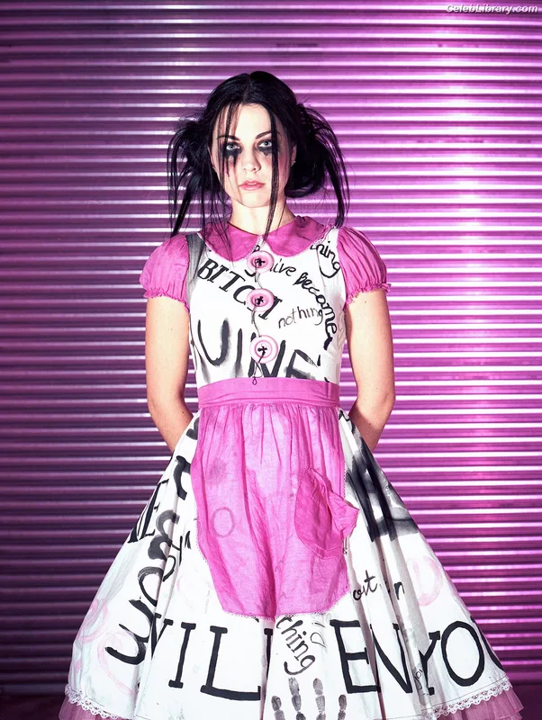 Amy Lee photo 4 of 34