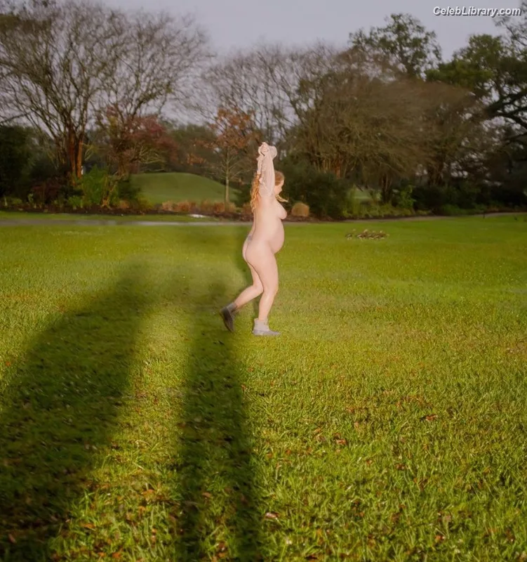 Amy Schumer photo 19 of 72
