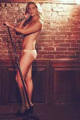 Amy Schumer photo 5 of 72