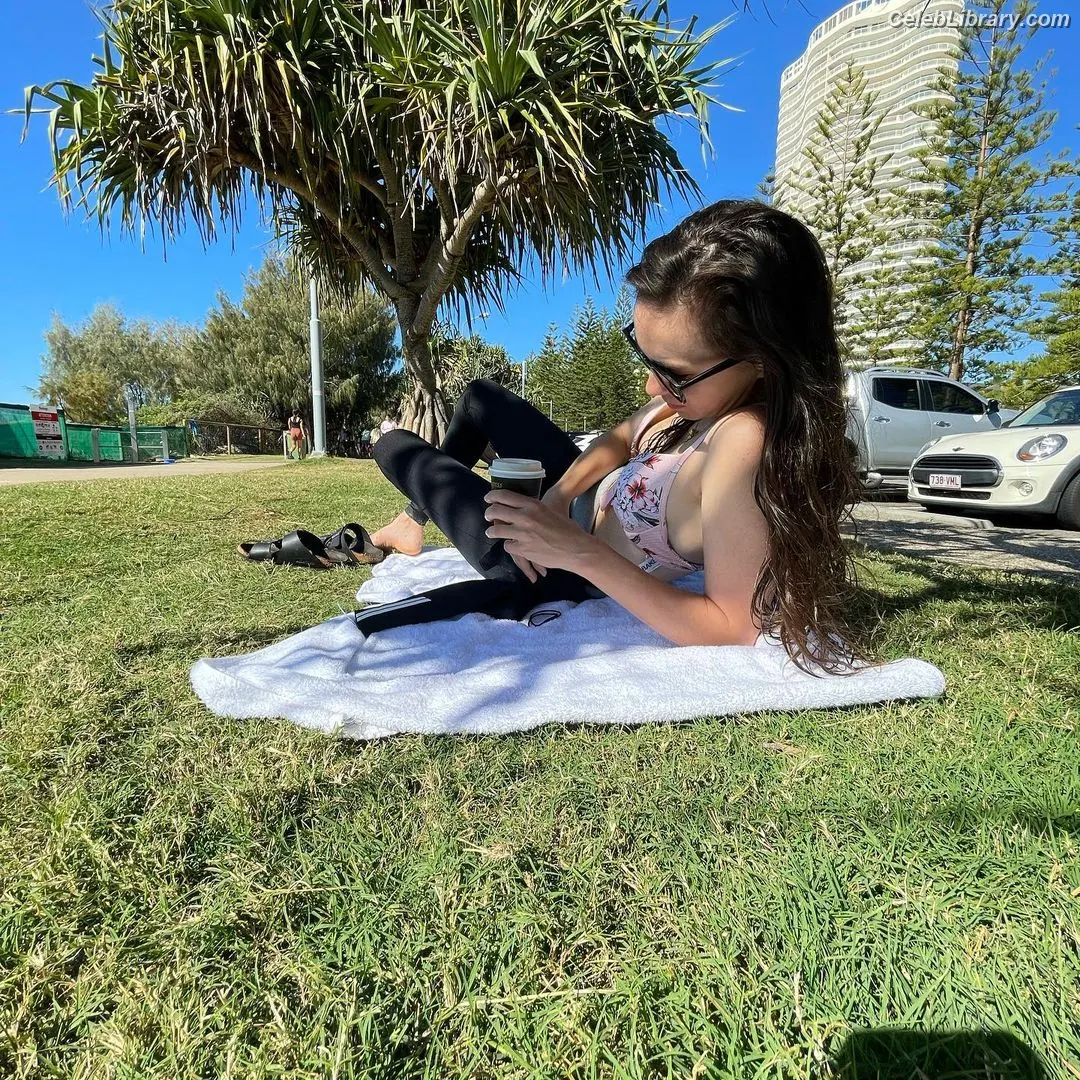 Amy Shark photo 7 of 119