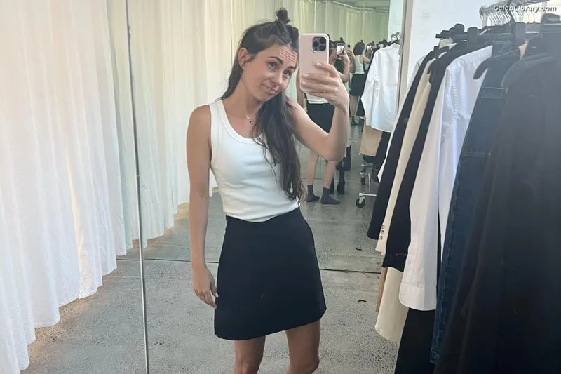 Amy Shark photo 1 of 120