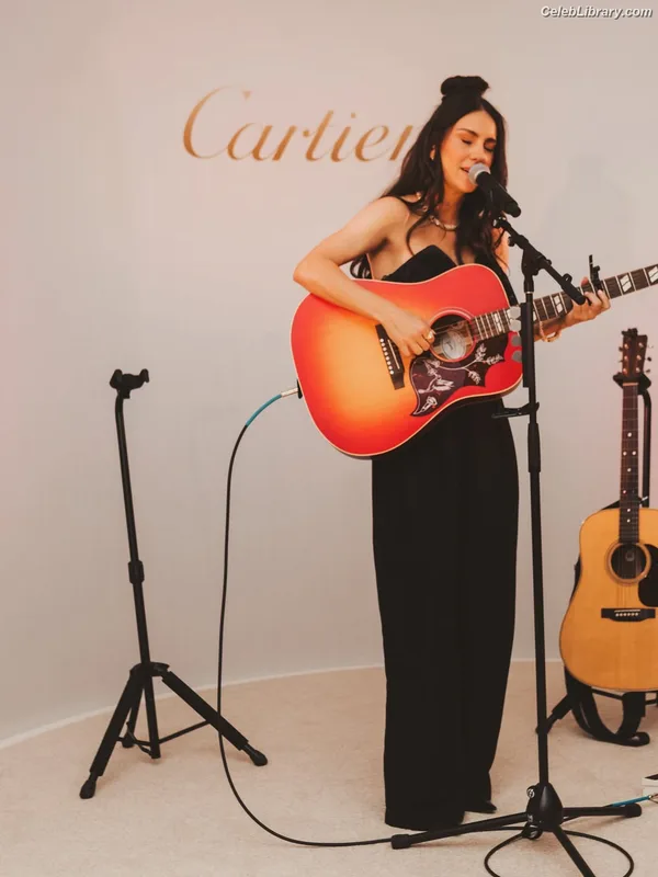 Amy Shark photo 20 of 120