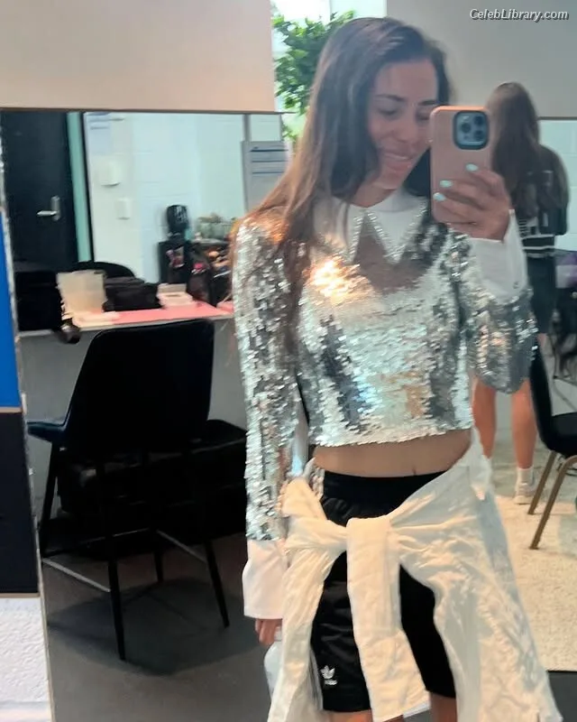 Amy Shark photo 4 of 120