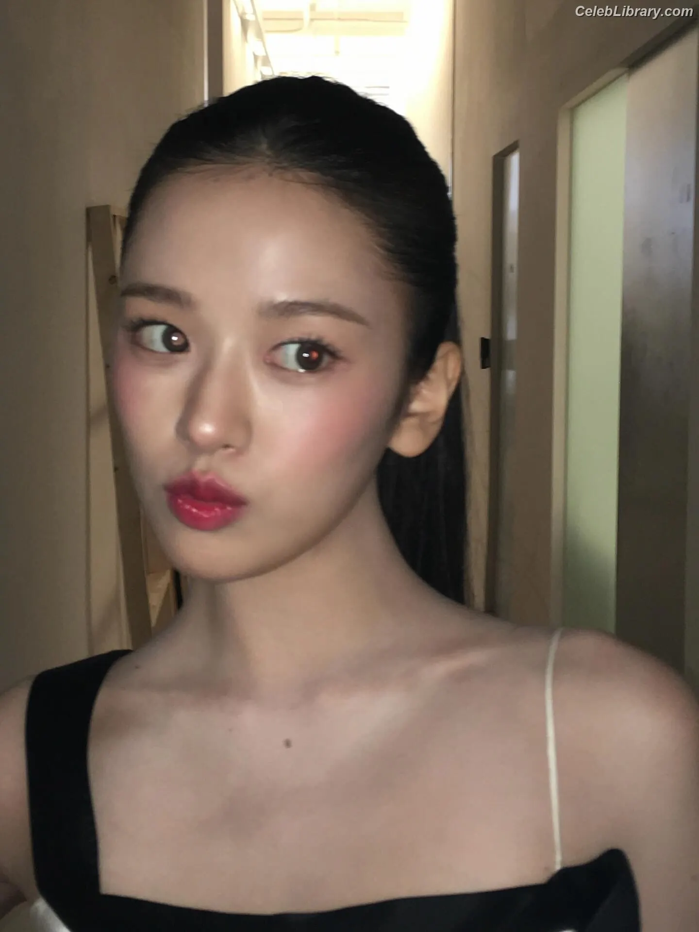 An Yujin photo 21 of 770
