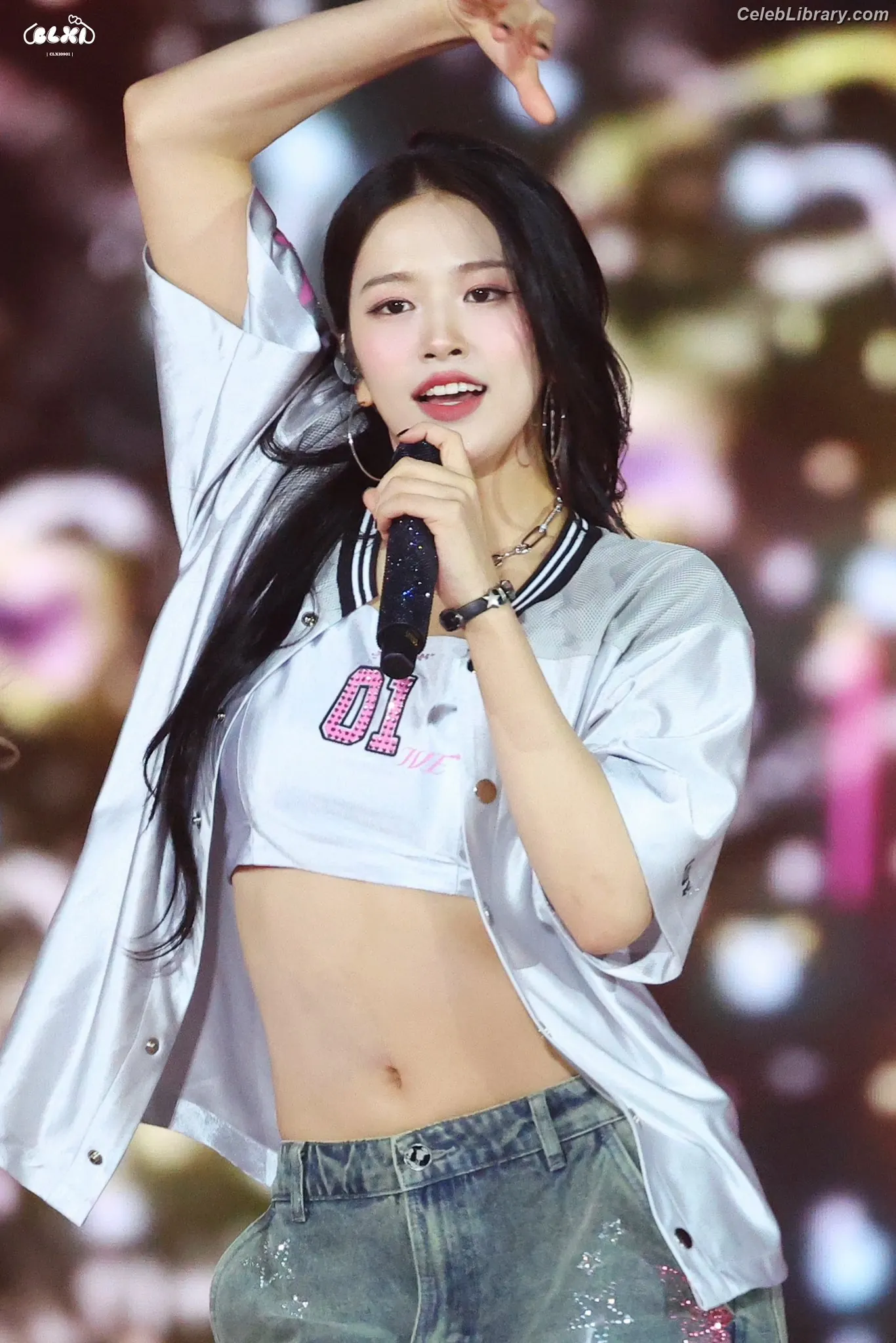 An Yujin photo 6 of 770