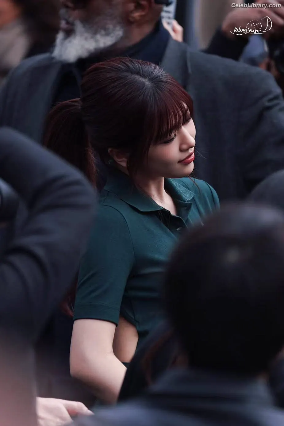 An Yujin photo 2 of 770