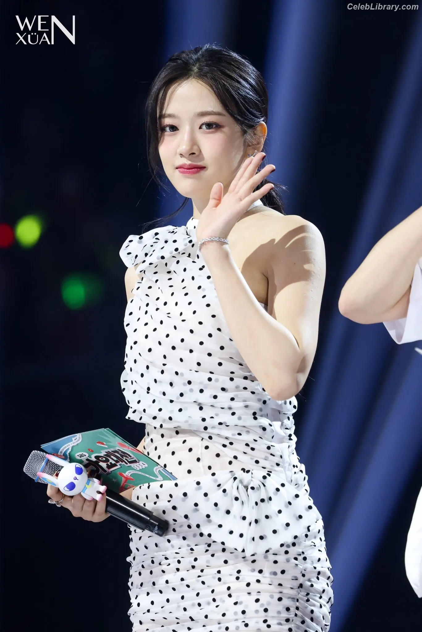An Yujin photo 20 of 770