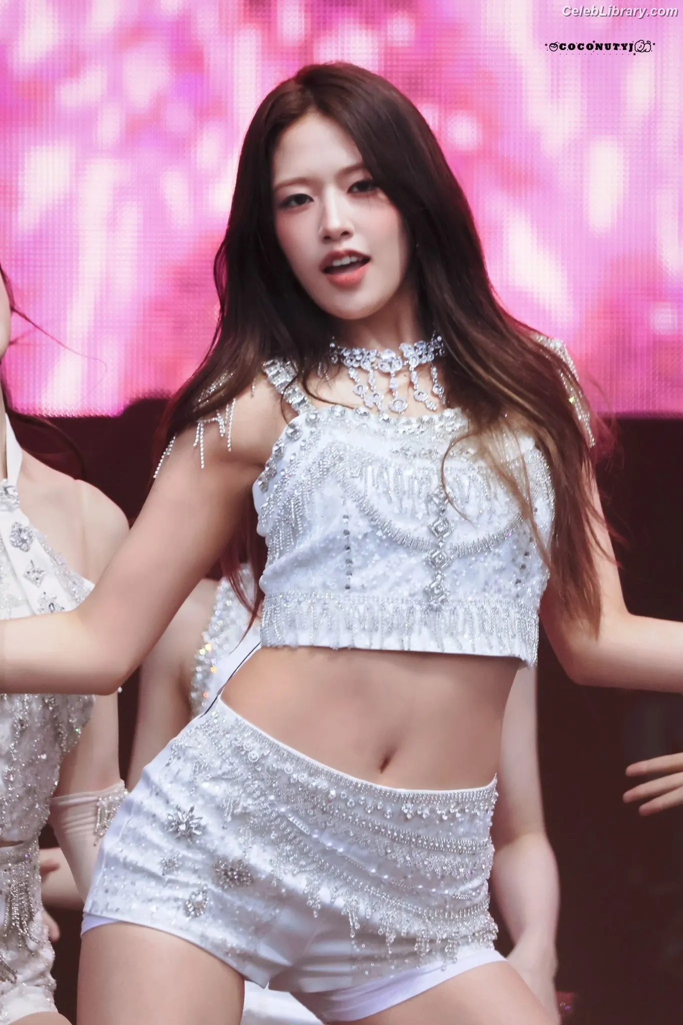 An Yujin photo 23 of 770