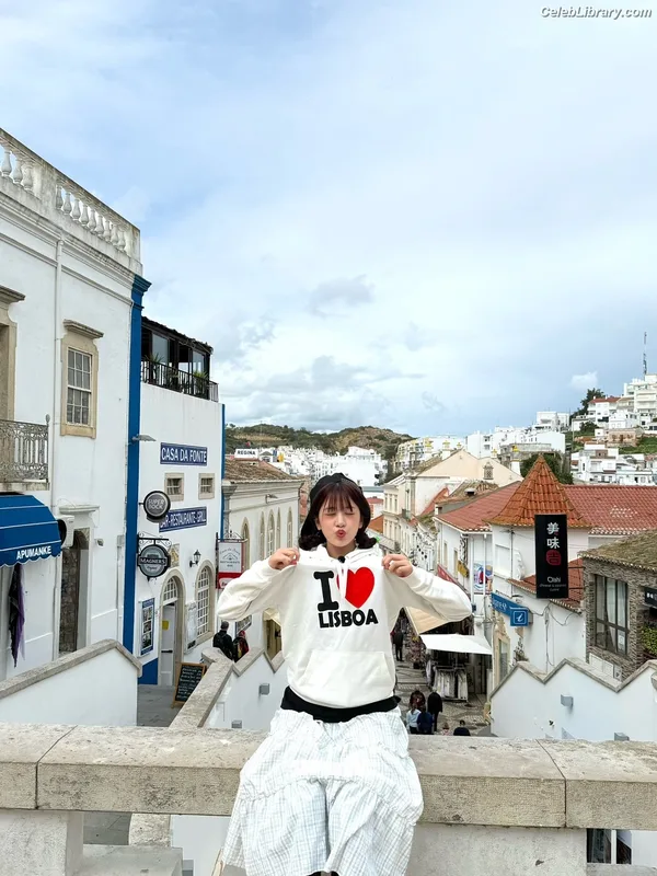 An Yujin photo 2 of 771