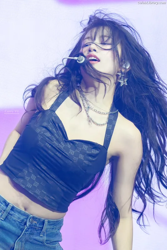 An Yujin photo 16 of 771