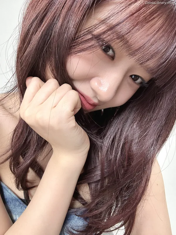 An Yujin photo 11 of 771