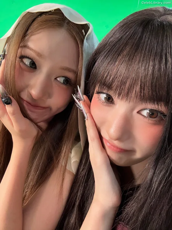 An Yujin photo 14 of 771