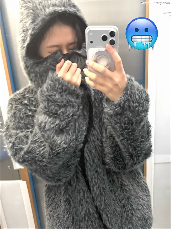 An Yujin photo 1 of 771