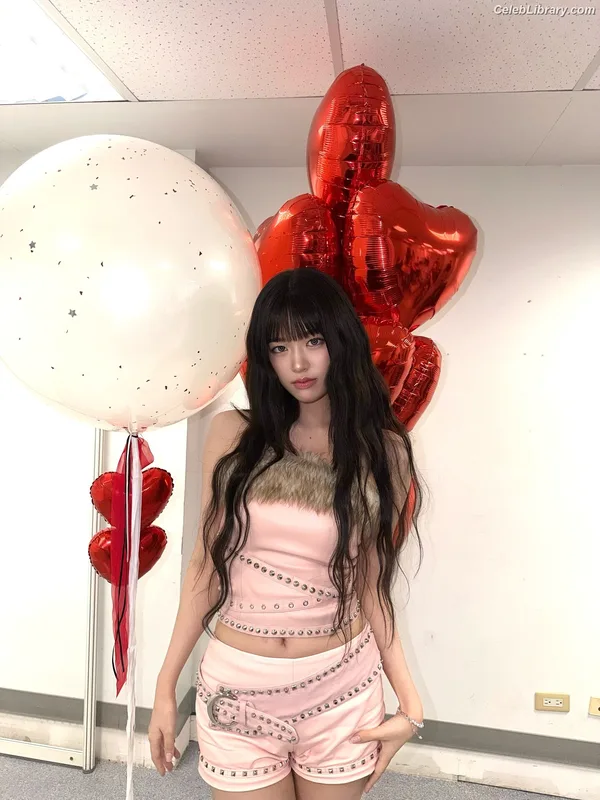 An Yujin photo 6 of 771