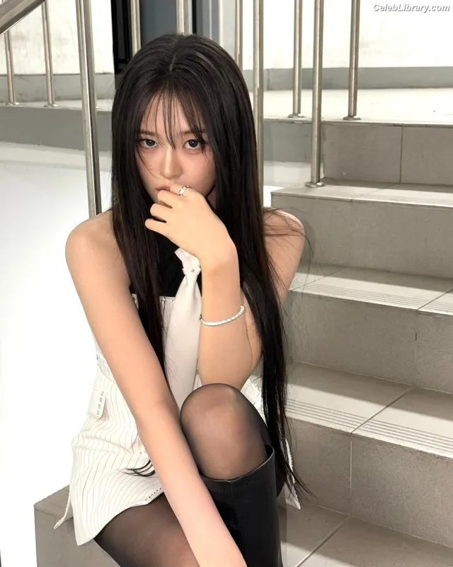 An Yujin photo 13 of 771