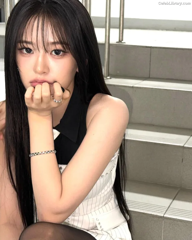 An Yujin photo 15 of 771