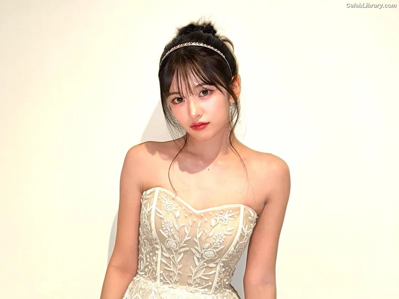 An Yujin photo 23 of 771