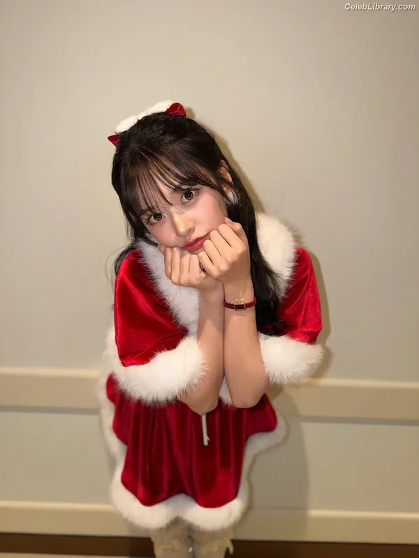 An Yujin photo 8 of 771