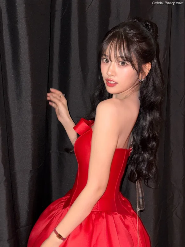An Yujin photo 11 of 771