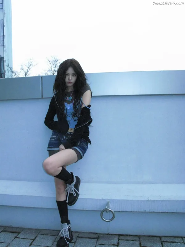 An Yujin photo 6 of 771