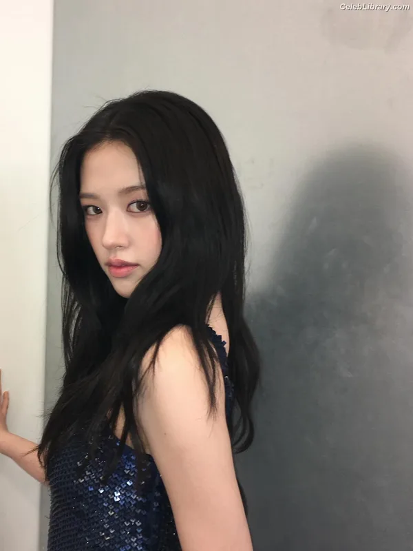 An Yujin photo 19 of 771