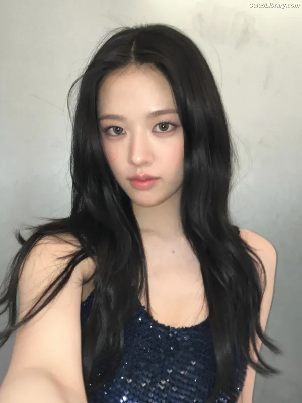 An Yujin photo 20 of 771