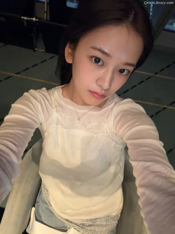 An Yujin photo 7 of 771