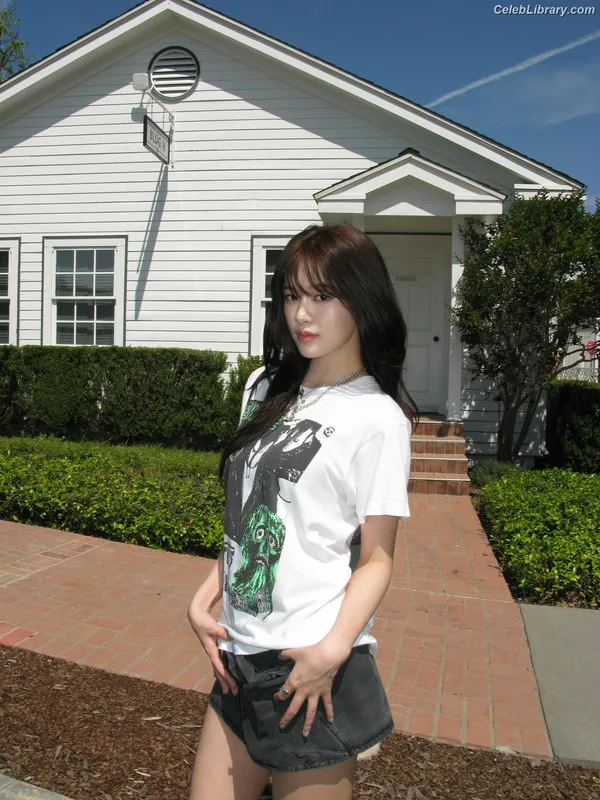 An Yujin photo 21 of 771