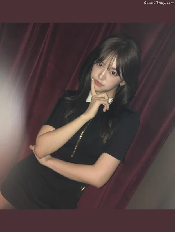 An Yujin photo 5 of 771