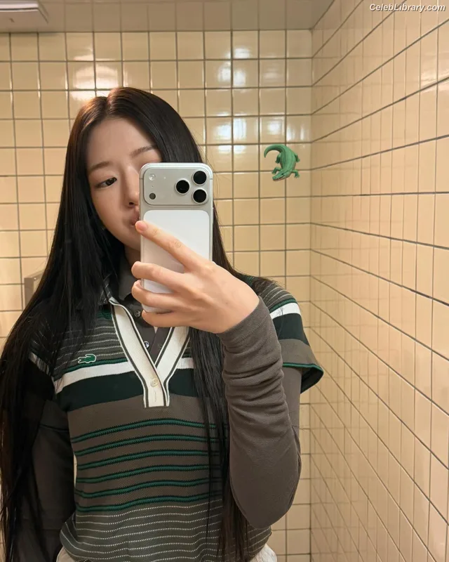 An Yujin photo 14 of 771