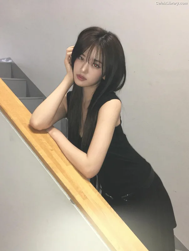 An Yujin photo 19 of 771