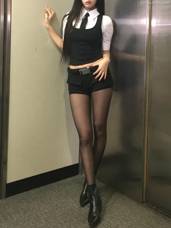 An Yujin photo 22 of 771