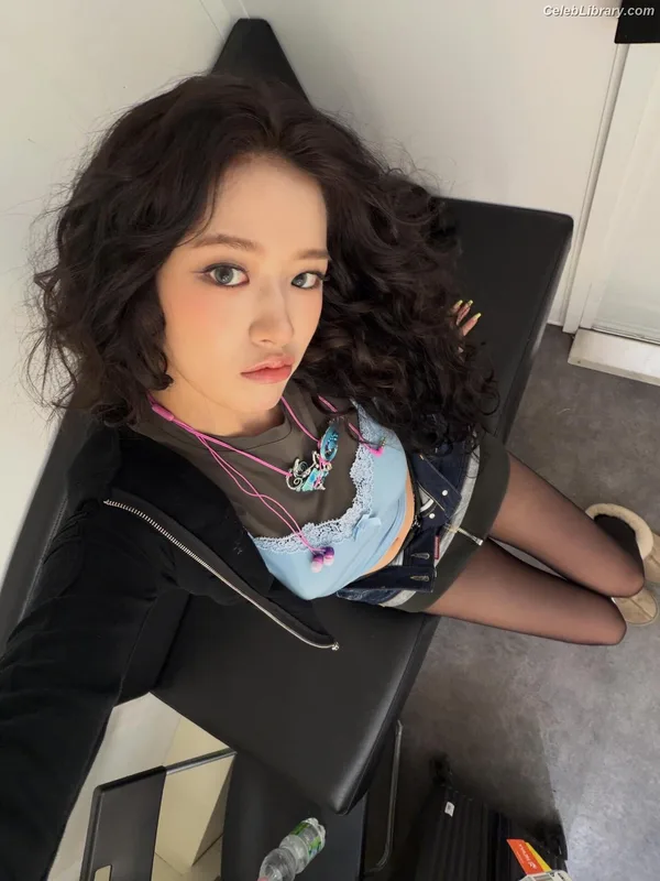 An Yujin photo 24 of 771