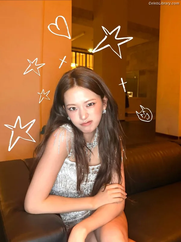 An Yujin photo 11 of 771