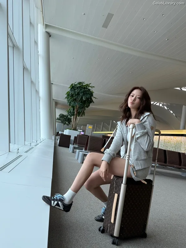 An Yujin photo 23 of 771